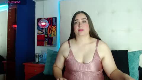 Snapshot of caroline15_ chatting on May 26, 2:13 pm --- Caroline --- online show from May 26, 2:13 pm