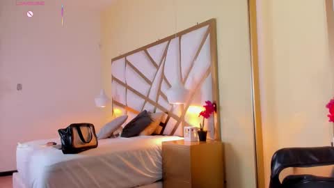 Caroline online show from September 16, 12:28 pm