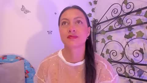 caroline_millerr online show from February 24, 8:34 am