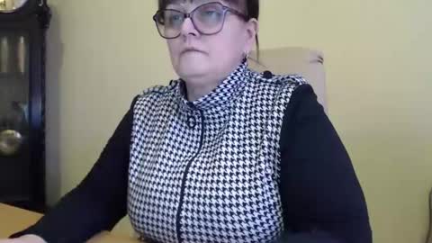 Snapshot of carolinedream_ chatting on January 21, 12:29 pm CarolineDream online show from January 21, 12:29 pm