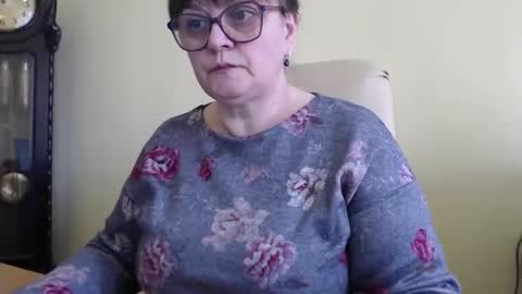 Snapshot of carolinedream_ chatting on February 12, 8:59 am CarolineDream online show from February 12, 8:59 am