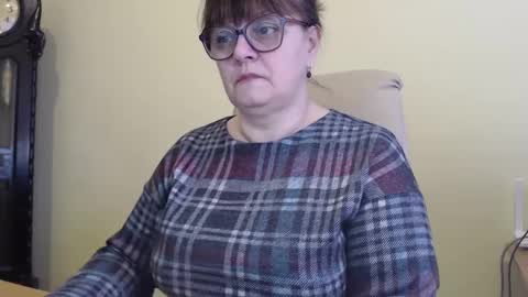 Snapshot of carolinedream_ chatting on February 14, 6:23 am CarolineDream online show from February 14, 6:23 am