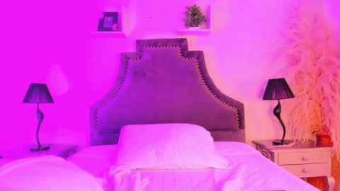 Snapshot of carolinefyre chatting on February 17, 12:23 pm Caroline online show from February 17, 12:23 pm