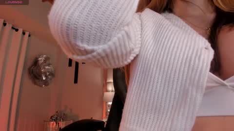 Caro online show from November 23, 11:21 am