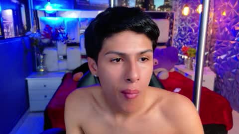 carolinejesh online show from March 4, 10:05 pm