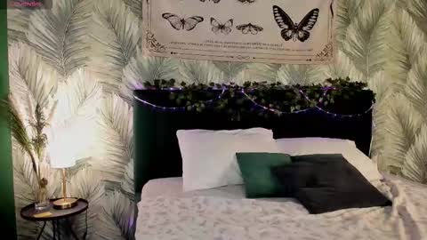 CarolineRichter online show from November 8, 2:23 am