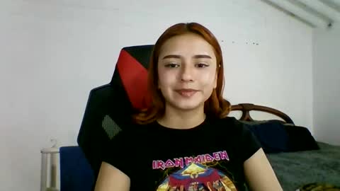 carolinnapinkman online show from May 16, 7:34 pm