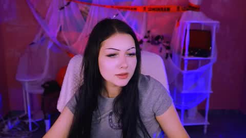 carolpatterson_ online show from October 22, 10:15 am