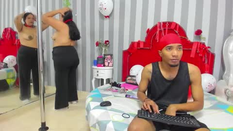 Snapshot of caroyandy chatting on February 16, 12:34 pm caroyandy online show from February 16, 12:34 pm