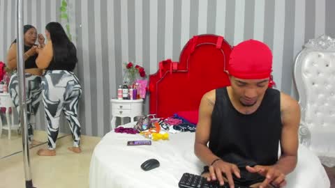 Snapshot of caroyandy chatting on March 30, 12:50 pm caroyandy online show from March 30, 12:50 pm