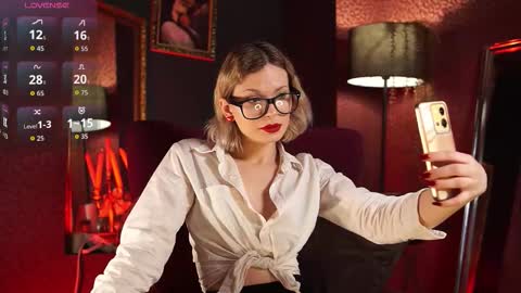 Carrie online show from February 28, 8:43 pm