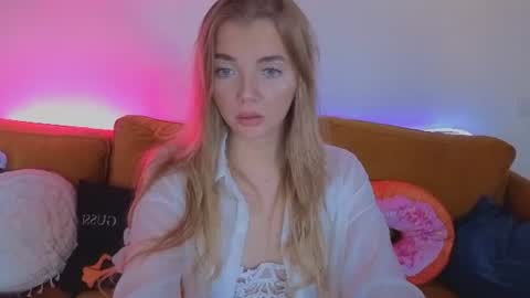 carriebradshawww online show from August 5, 4:21 pm