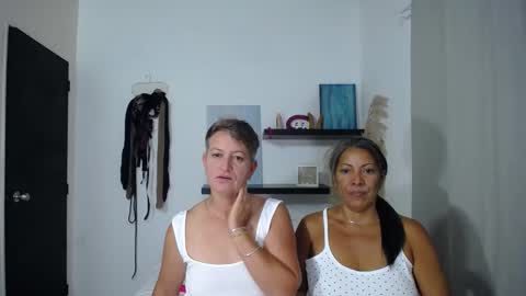 Snapshot of carry_big chatting on January 27, 10:16 am Blonde Carolina Patty online show from January 27, 10:16 am