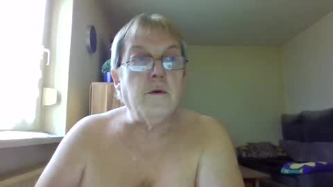 carsten21101 online show from February 25, 9:20 am