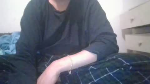 Snapshot of carvelj chatting on May 11, 1:55 am carvelj online show from May 11, 1:55 am