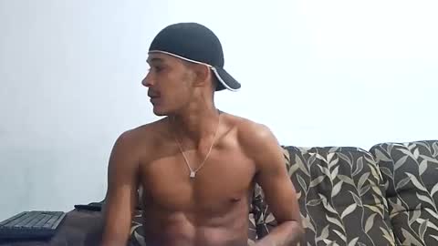 Snapshot of casal_hot13 chatting on October 1, 9:10 pm casal_hot13 online show from October 1, 9:10 pm