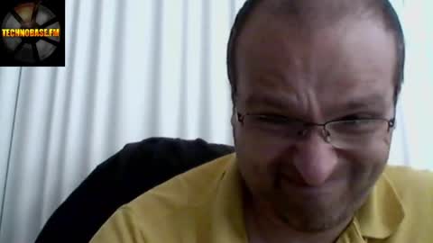 Snapshot of cascadacek chatting on May 2, 6:07 am CASCADACEK online show from May 2, 6:07 am