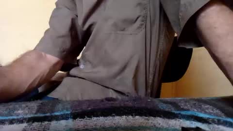 Snapshot of cascantico99 chatting on February 1, 10:52 pm cascantico99 online show from February 1, 10:52 pm