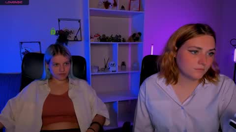 casey_meow_ online show from October 7, 6:21 am