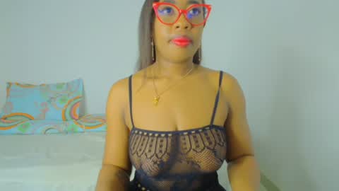Snapshot of caseymoon chatting on June 25, 10:53 am Casey online show from June 25, 10:53 am