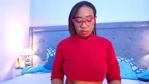 Snapshot of caseymoon chatting on July 7, 12:20 pm Casey online show from July 7, 12:20 pm