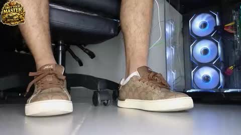 cash_master777 online show from March 16, 10:03 pm