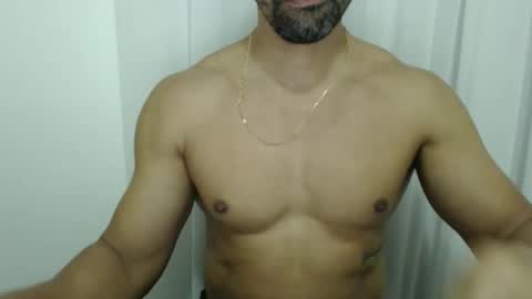 cashmastermuscle77 online show from March 21, 11:30 pm