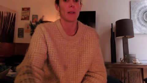 Snapshot of cassandra06400 chatting on November 5, 10:10 pm cassandra06400 online show from November 5, 10:10 pm