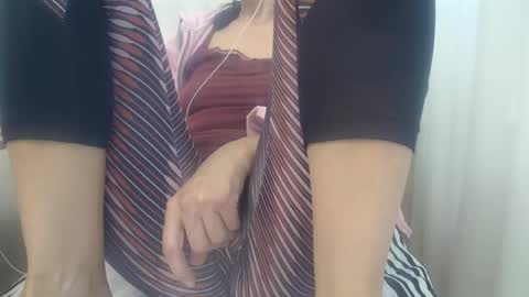Snapshot of cassandra_joy chatting on April 23, 1:02 pm Cassandra joy online show from April 23, 1:02 pm
