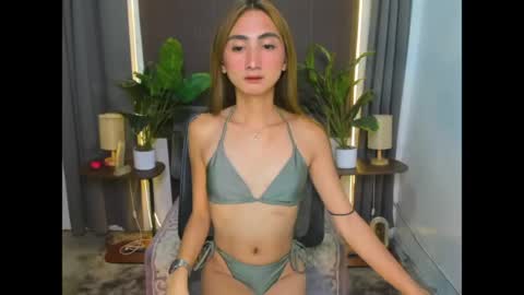 Snapshot of cassandrafoxxx chatting on April 9, 7:52 pm cassandrafoxxx online show from April 9, 7:52 pm