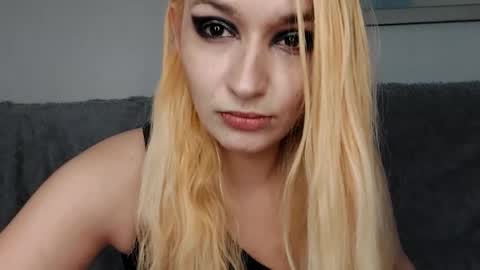 Snapshot of cassandratate chatting on January 27, 8:18 am Casey Chris online show from January 27, 8:18 am