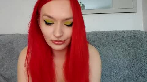 Snapshot of cassandratate chatting on February 4, 8:46 am Casey Chris online show from February 4, 8:46 am