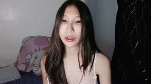 Snapshot of cassie1023 chatting on July 12, 9:00 am kitkat online show from July 12, 9:00 am