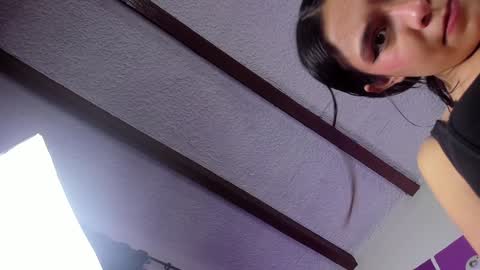 Snapshot of cassie_jones1 chatting on February 3, 3:20 am Cassie Jones online show from February 3, 3:20 am