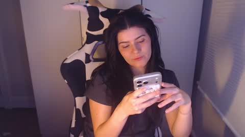 Snapshot of cassiealvarez chatting on July 9, 2:04 am cassiealvarez online show from July 9, 2:04 am