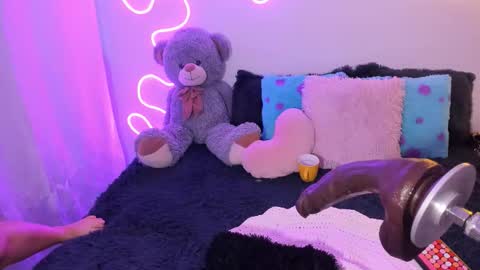 Snapshot of cassiebigass_ chatting on October 8, 1:42 pm Bela igzaii9r online show from October 8, 1:42 pm