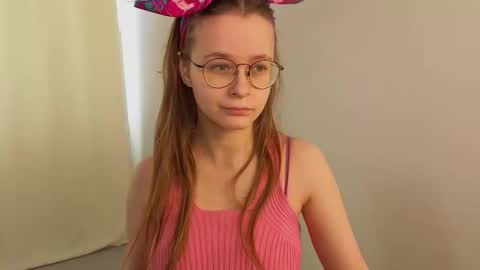 assie online show from October 17, 12:19 pm