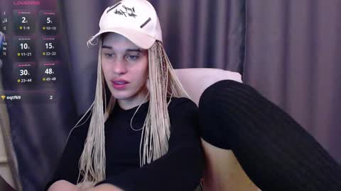 Cassie online show from December 17, 4:43 pm