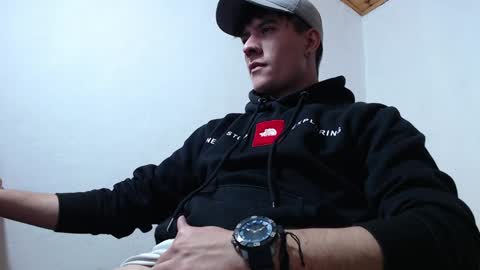 Snapshot of casteryx chatting on January 18, 1:19 am Juan online show from January 18, 1:19 am