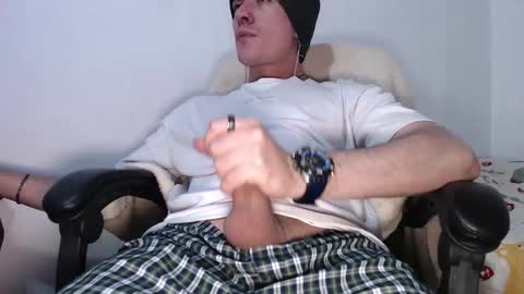 Juan online show from March 4, 8:04 pm