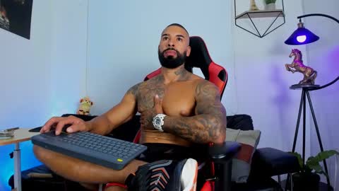 Matheo Brown online show from February 2, 7:57 pm