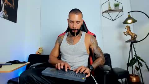 Matheo Brown online show from February 8, 12:28 am