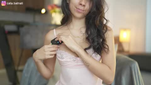 Catalina online show from December 4, 2:48 pm