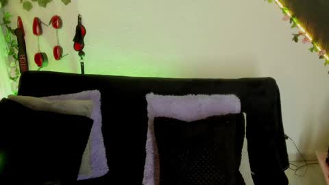 Cata green model independient online show from December 2, 8:44 pm