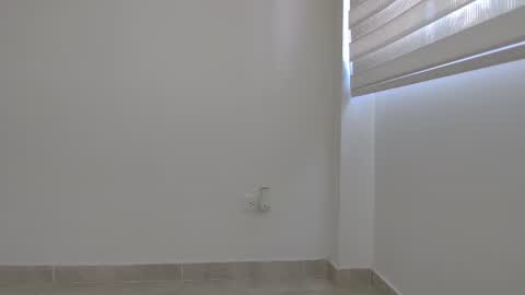Snapshot of cata_n_cami chatting on June 11, 9:35 pm cata_n_cami online show from June 11, 9:35 pm