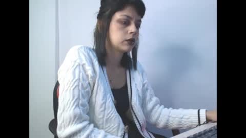 cata_saeeenz0 online show from May 13, 2:47 pm