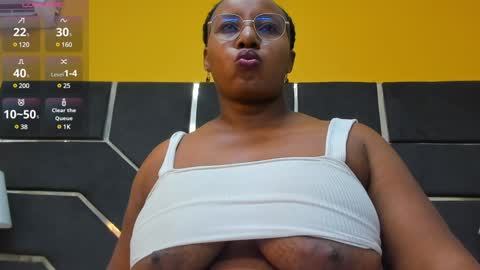 Snapshot of cataleya_smith20 chatting on December 8, 2:19 pm cataleya smith20 online show from December 8, 2:19 pm