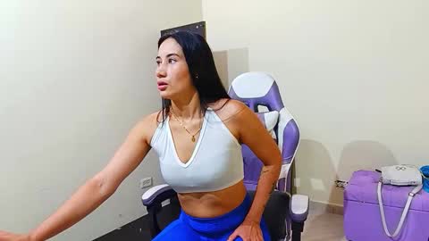 cataleyalove_ady online show from February 22, 11:36 pm