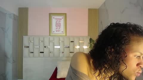 Catalina  online show from April 7, 3:07 am