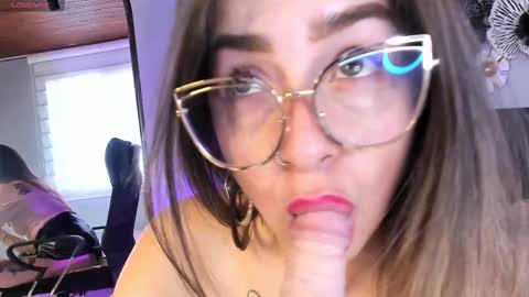 Catalina online show from February 26, 3:30 pm